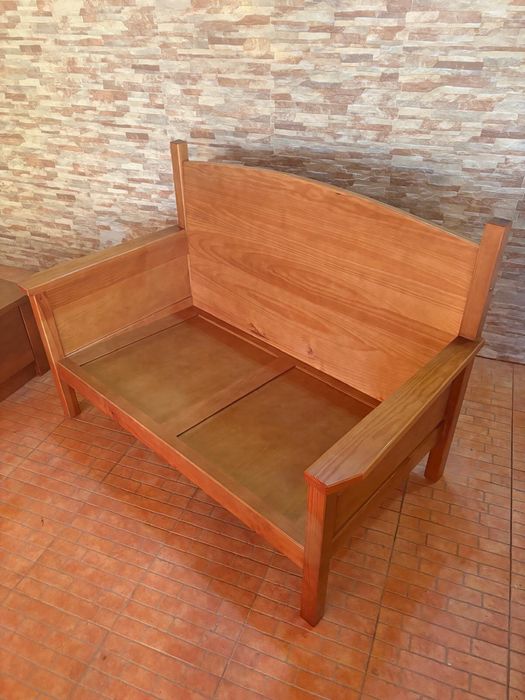 Sofás rusticos em perfeito estado