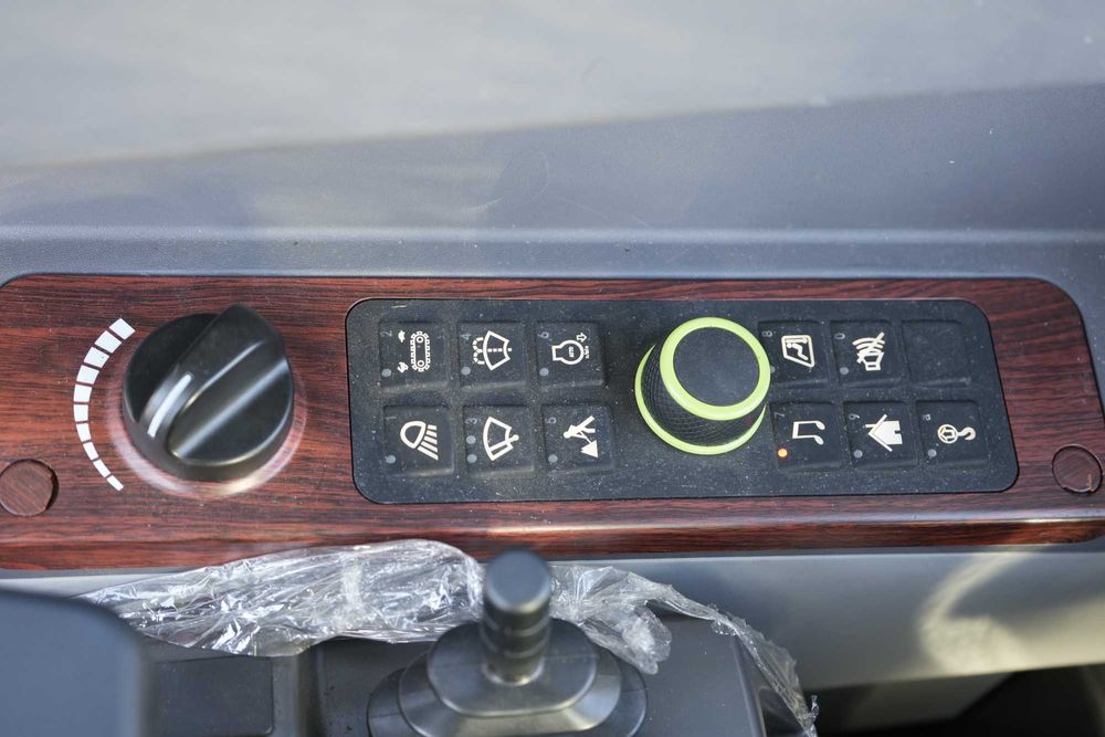 Koparka gąsienicowa ZOOMLION ZE55GU