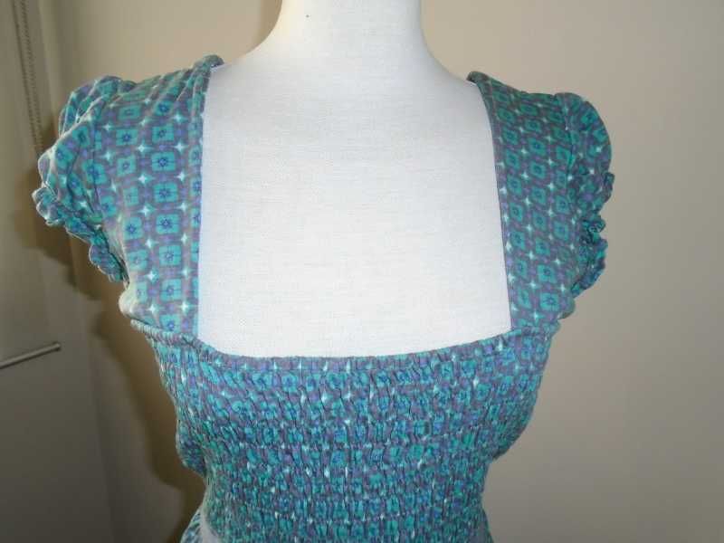 Vestido corte "princesa" com saia balão