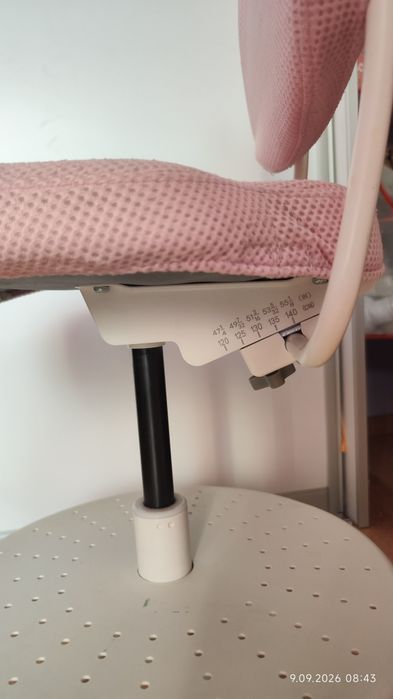 Krzesło biurowe VIMUND Ikea różowe