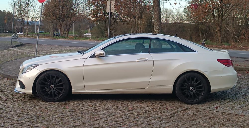Mercedes E250 Coupé AMG C/Novo