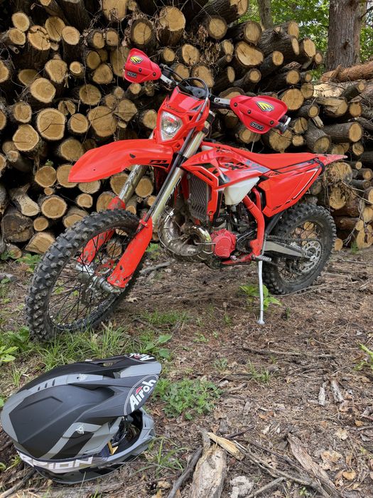 Beta RR X-Pro 300 2-T • 15 мотогодин • ідеальний стан