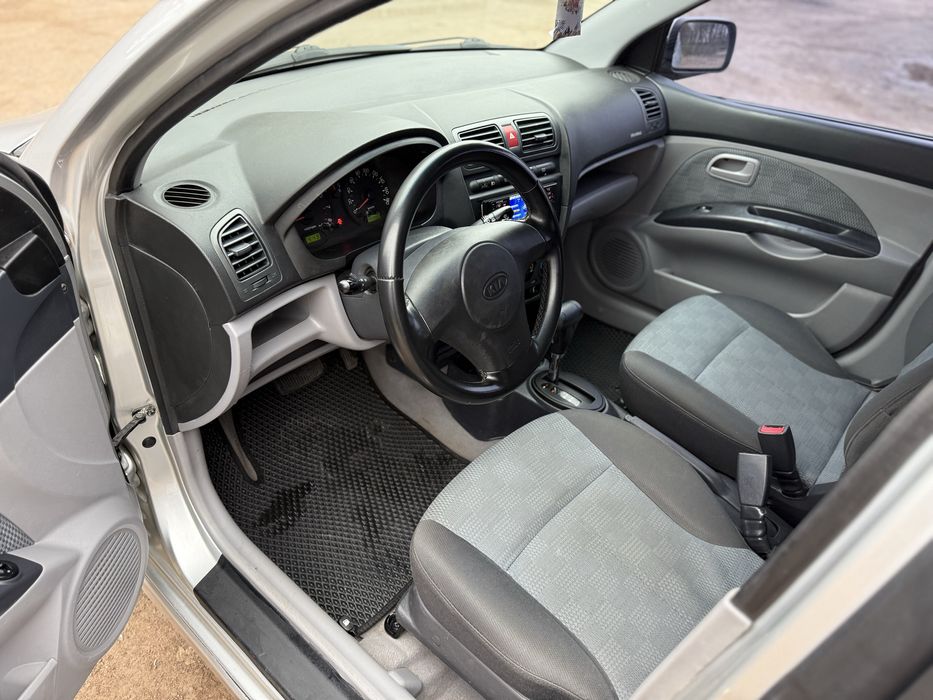 KIA Picanto автомат