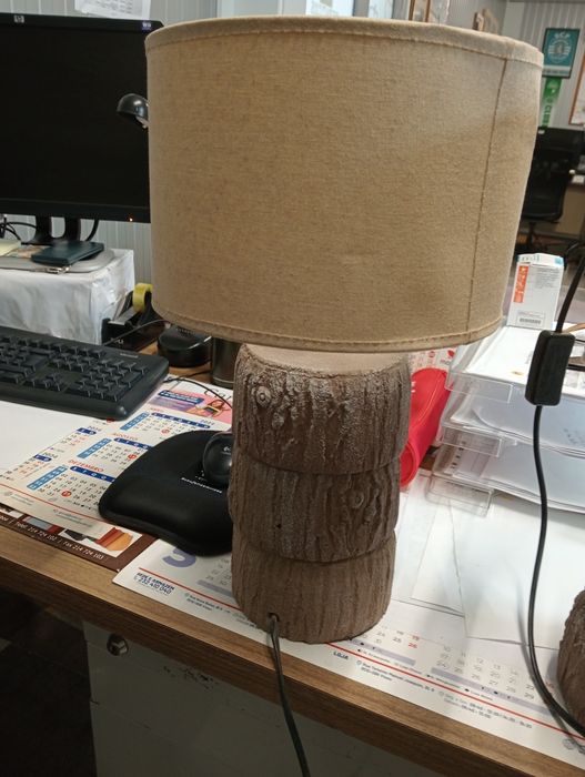 2 Candeeiro com pouco uso