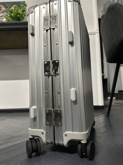 Rimowa Classic flight алюминій валіза дорожна поклажа чемодан