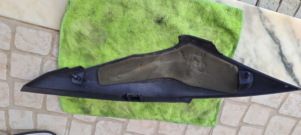 Tampa Lateral Esq. FZ6-S 2005