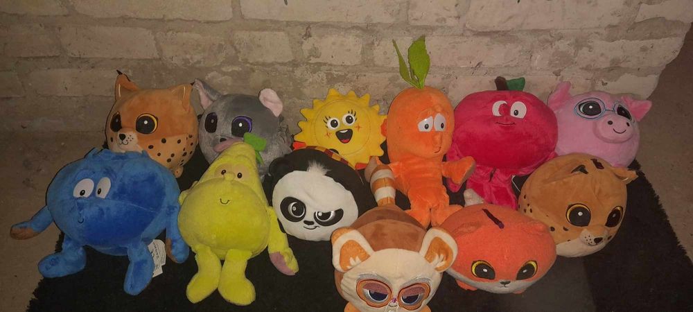 Zestaw 10 pluszaków gang bystrzaków świerzakow biedronka swojaków