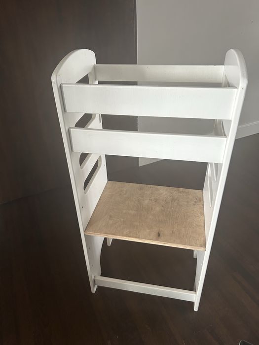 Pomocnik kuchenny bialy , kitchen helper