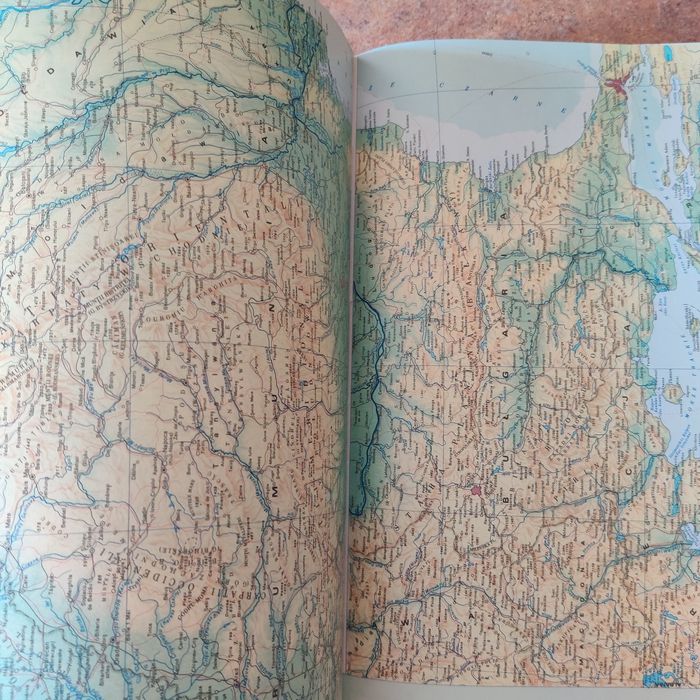 Geograficzny atlas świata