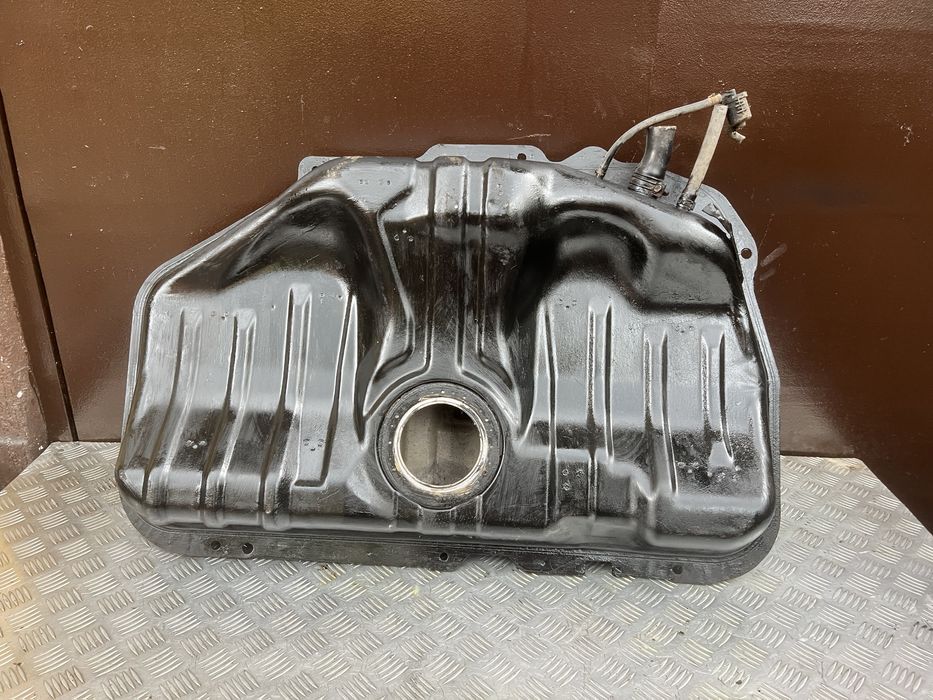 Бак бензобак ниссан санни 98 год nissan sunny