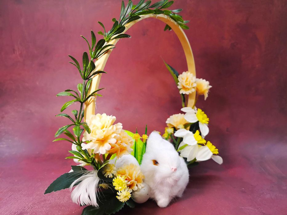 Stroik wielkanocny z króliczkiem