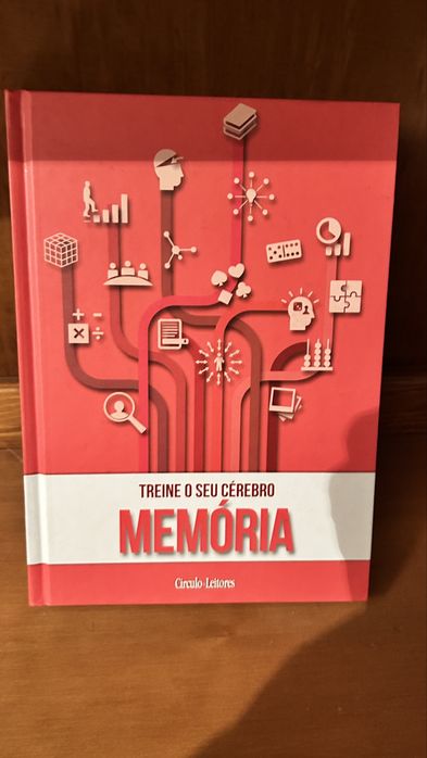 Lote Livros: História de Portugal e Dicionário Escolar