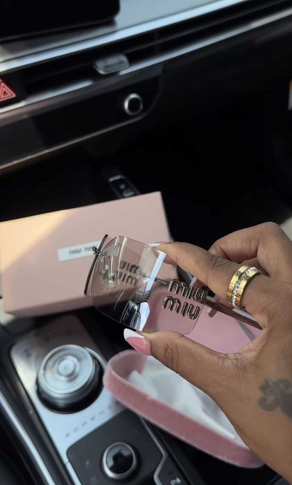 Okulary przeciwsłoneczne Miu Miu damskie bezramkowe