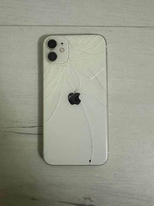 Iphone 11 на 128гб