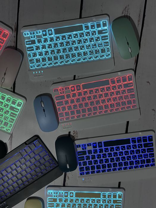 Комплект клавиатура Bluetooth+мышка с подсветкой для планшета укр язык