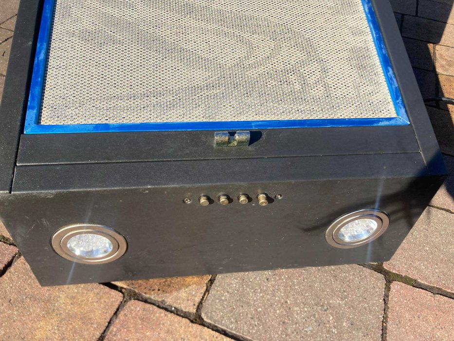 Okap wentylator wolnowiszący  Whirlpool - AKR 037 G BL