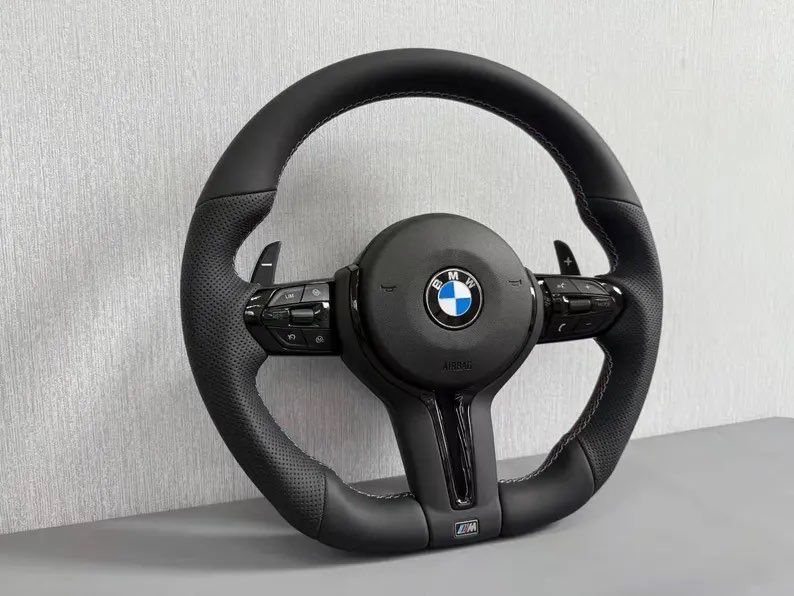 Volante BMW M Performance Full Black