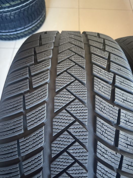 Шини зимові 265/35/22 Vredestain 265 35 r22 зимние шины