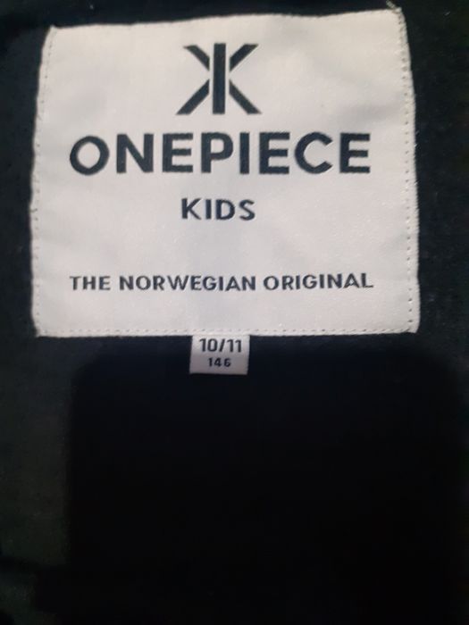Macacão/ pijama ONEPIECE tm 10 aos 13 Anos.