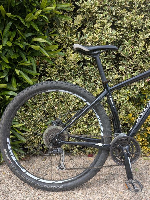 Bicicleta Specialized Rockhopper - Roda 29'' Tamanho M