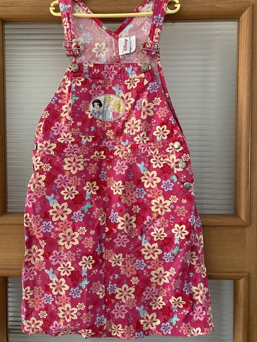 Sukienka ogrodniczka Disney rozm 128