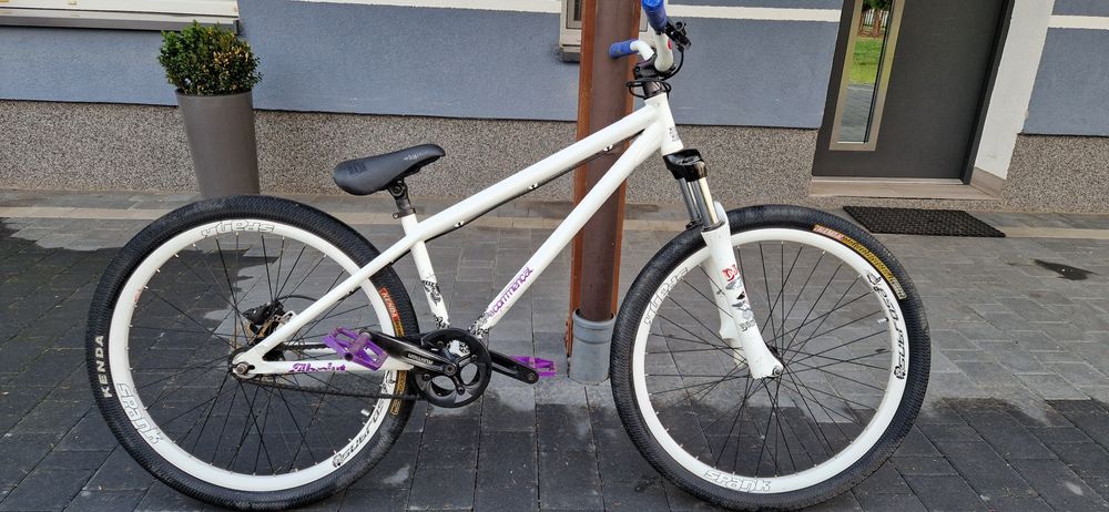 Rower DIRT Commencal Absolut
