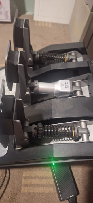 Cockpit simulador condução