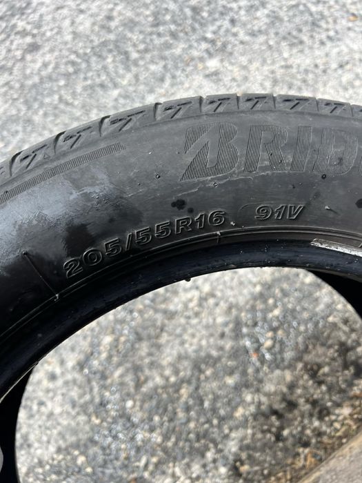 205/55/16 Bradgestone 2 pneus
