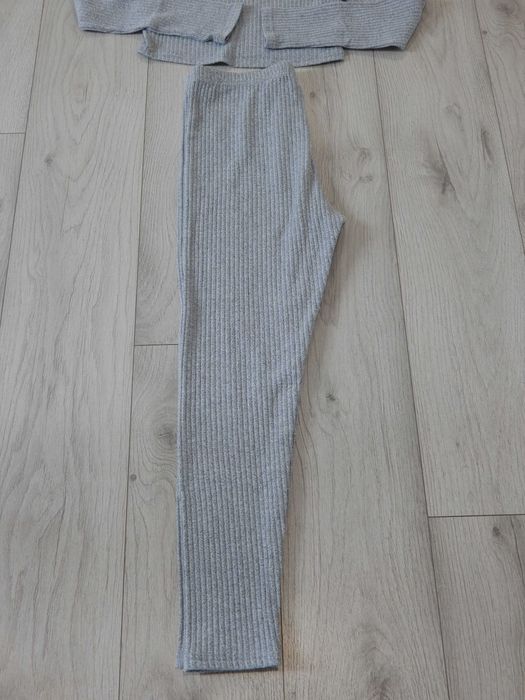 Komplet prążek leginsy + bluzka rozm. 40/L
