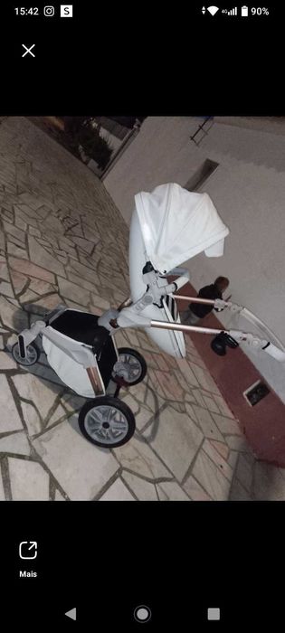 Carrinho de bebe luxuoso