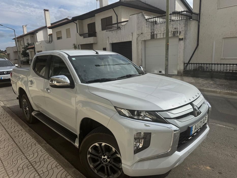 Mitsubishi L200 2.3 DI-D Space Cab Invite Strakar Look 4WD