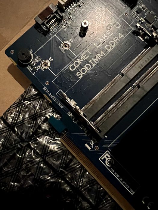 Одноплатный мини-компьютер на базе Intel Comet Lake-U