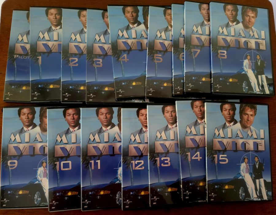 Miami Vice na 16 płytach dvd