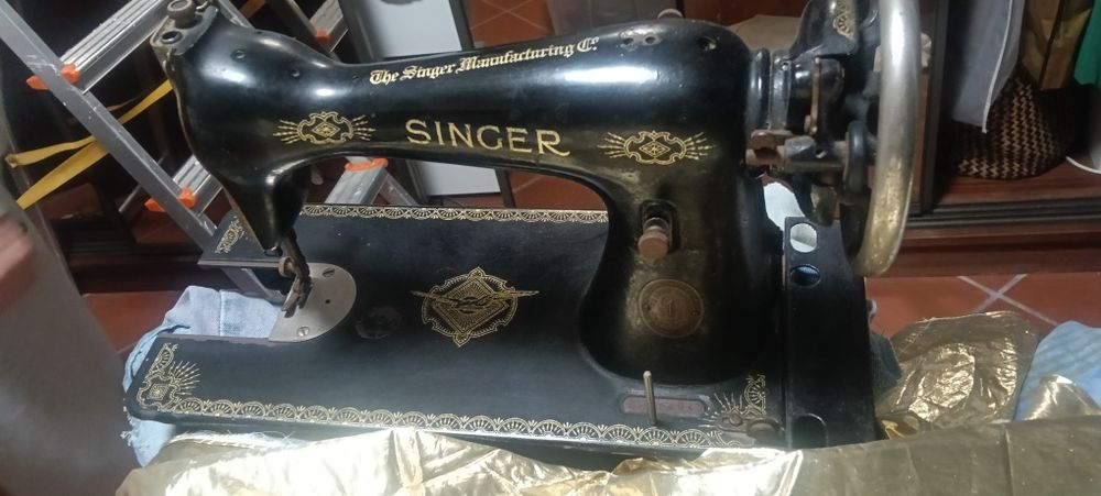 Máquina antiga Singer
