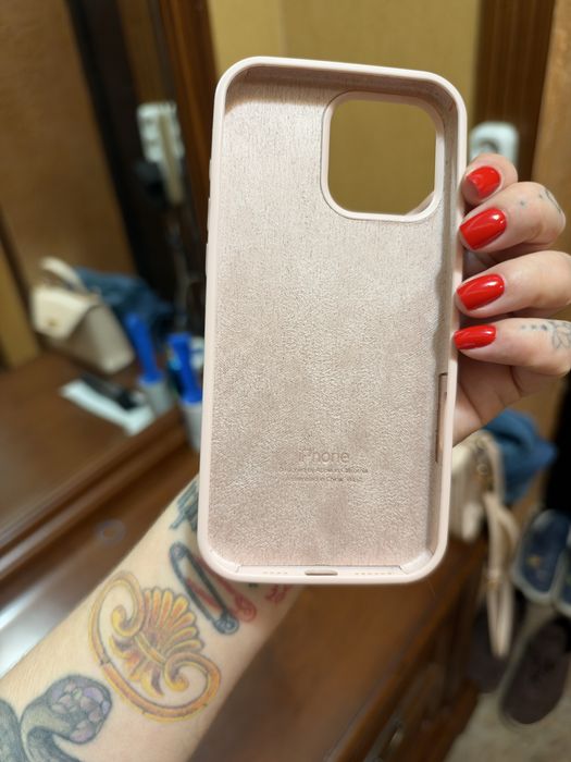 Продам чохли для Iphone 16 pro max