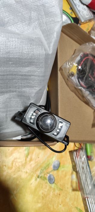 Monitor z kamerą cofania