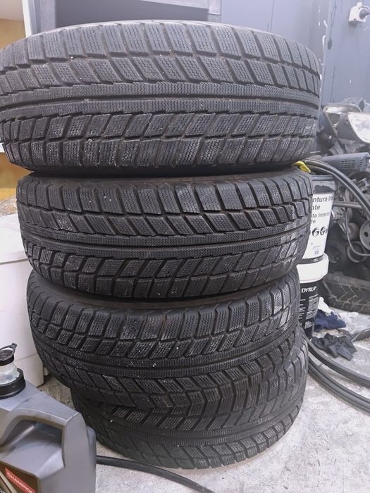 Jantes 5x114.3 R16  com pneus 85%