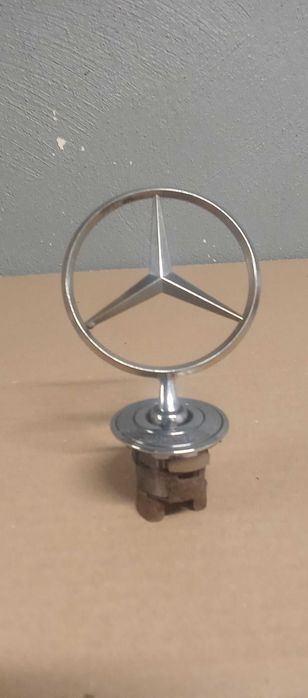 Mercedes W211 W219 W220 Emblemat Znaczek Celownik Mercedes E-klasa