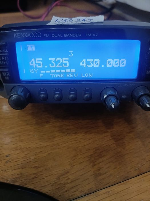 Kenwood TM-V7 ////Yaesu icom