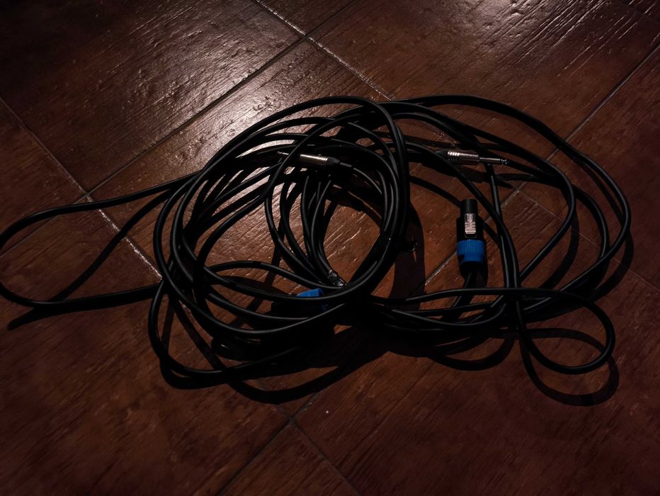 Cabos de som para colunas 2 cabos