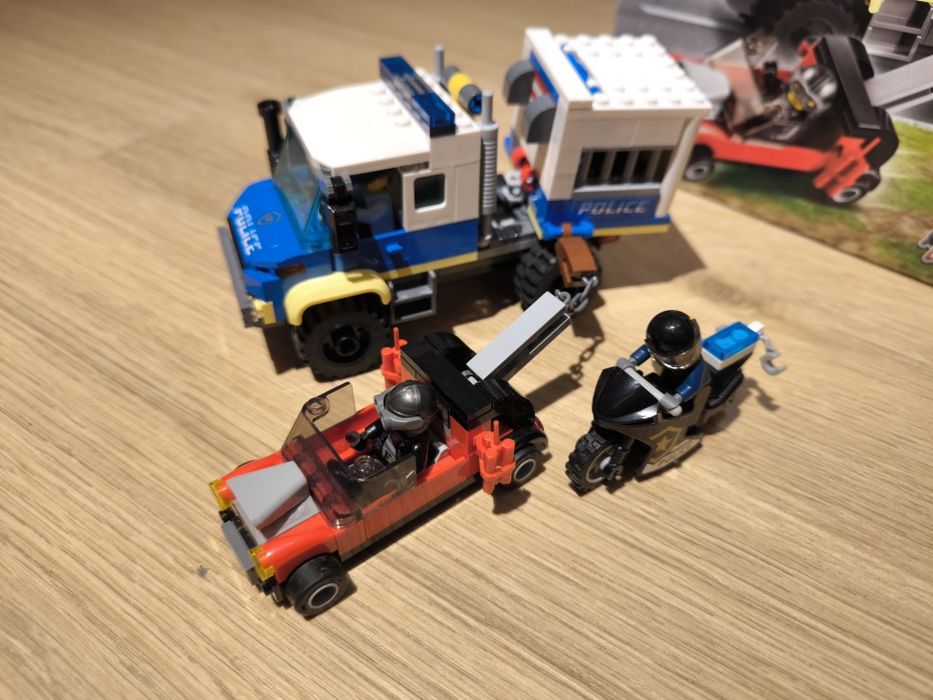 Lego city 60276 Policyjny konwój więzienny