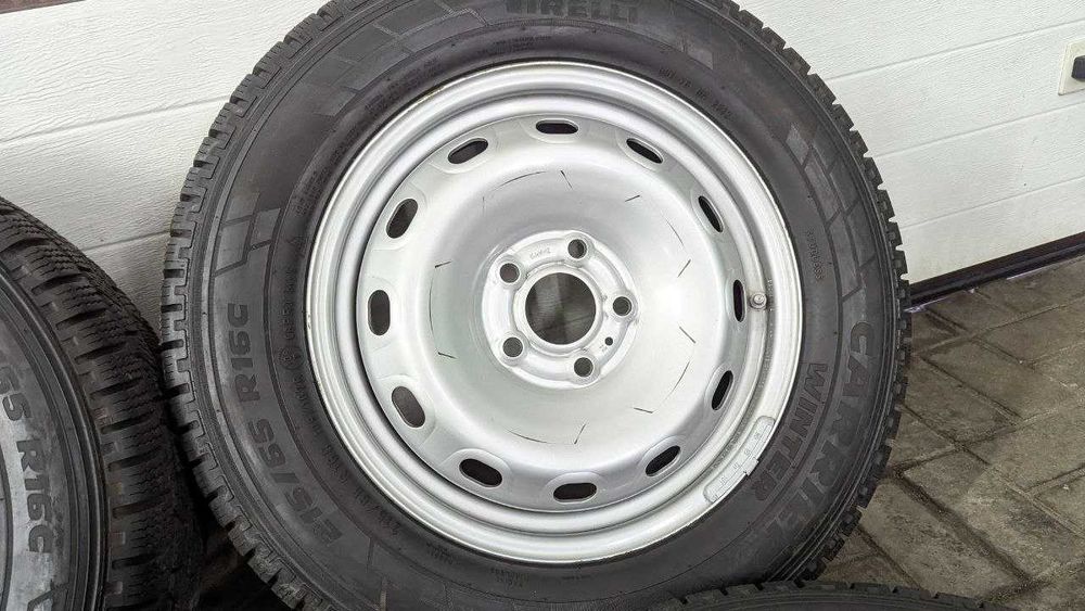 Диски в зборі з шинами Renault Trafik 5/114.3 R16 6J ET50 dia66.1mm