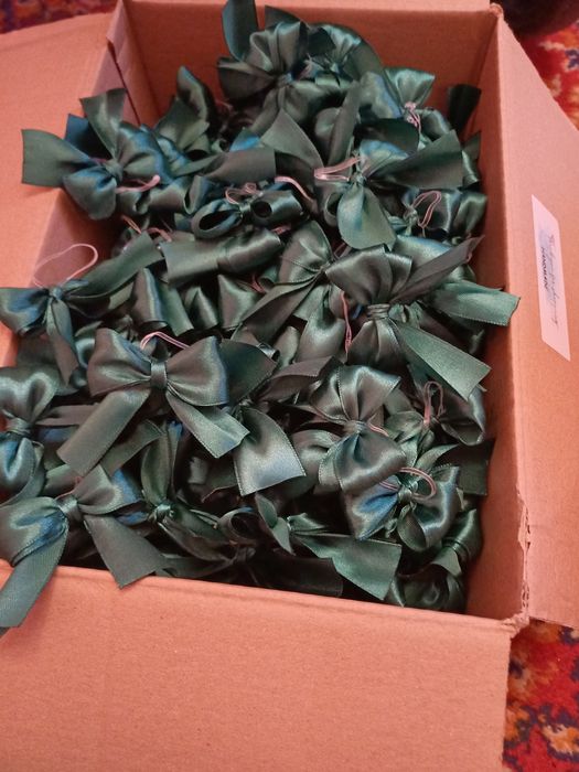 Kokardki na butelkę