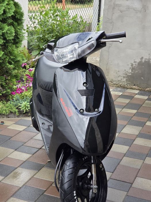 Продам скутер Suzuki lets 2 babochka