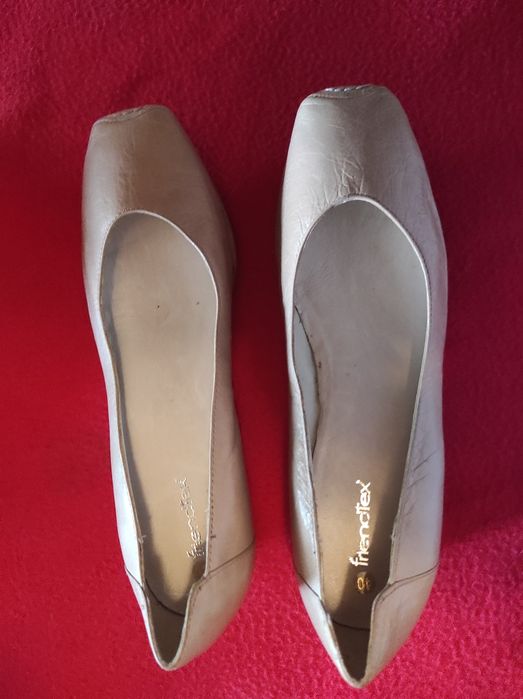 Czółenka damskie  nowe 40