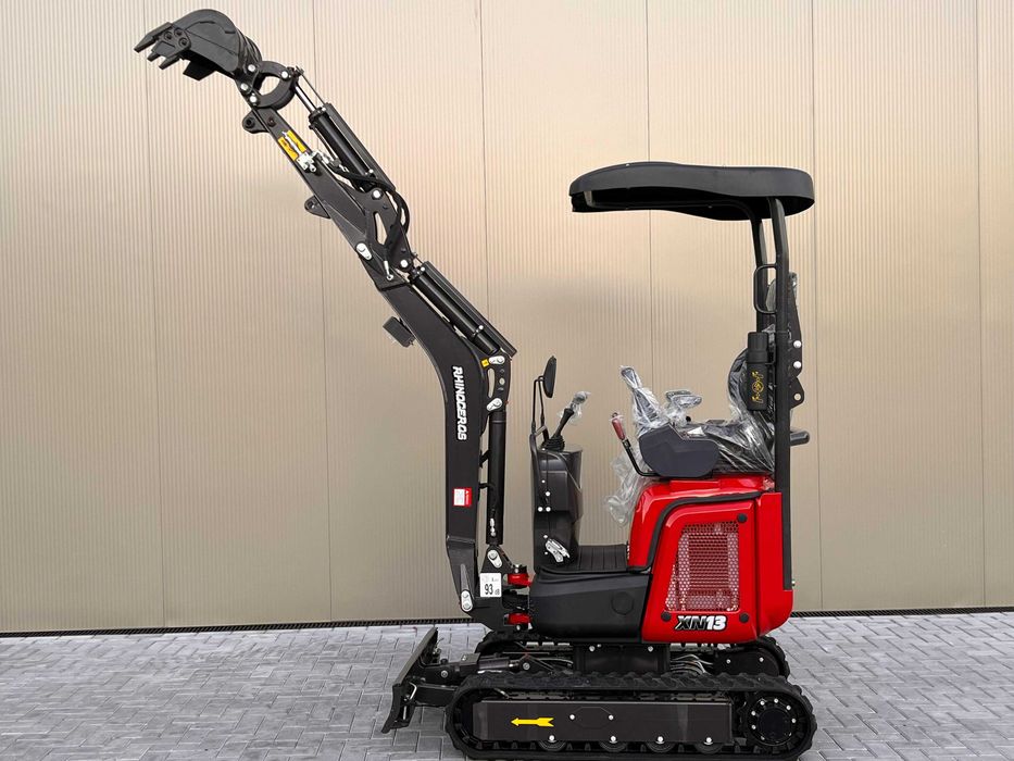 MINI GIRATORIA XN13 RHINOCEROS 1300KG Motor Kubota