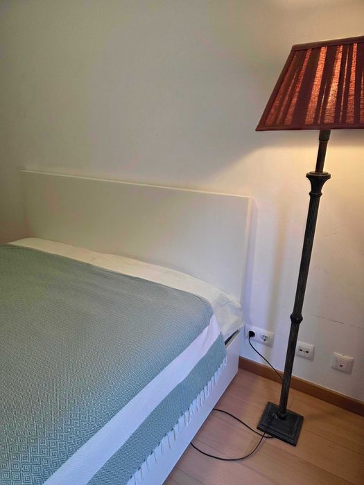 Cama King Size - Bom Estado!