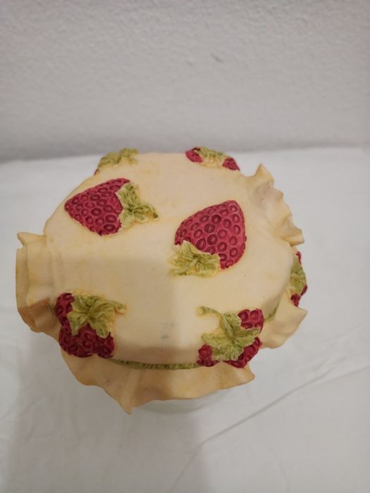 Frasco com morangos64585868194305123