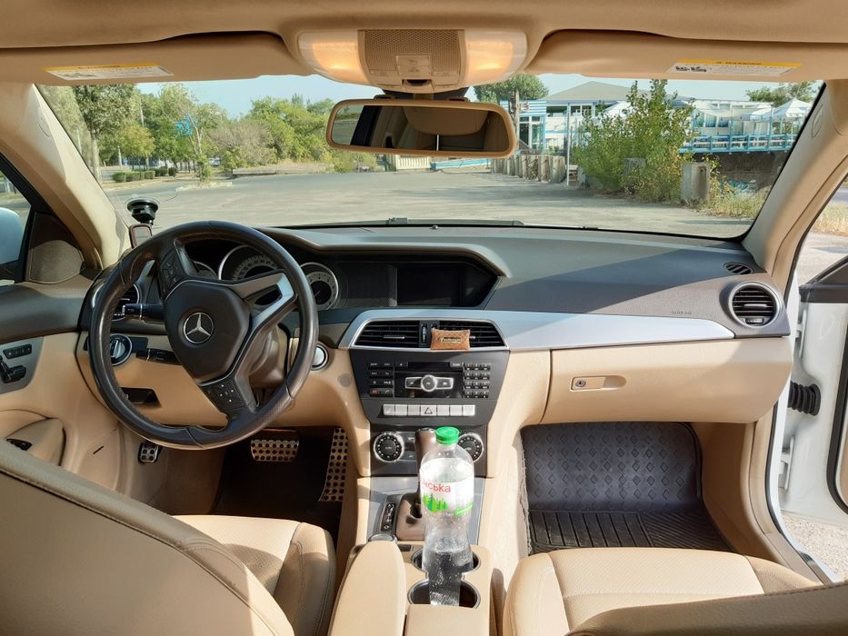 Мерседес С-250 W204.