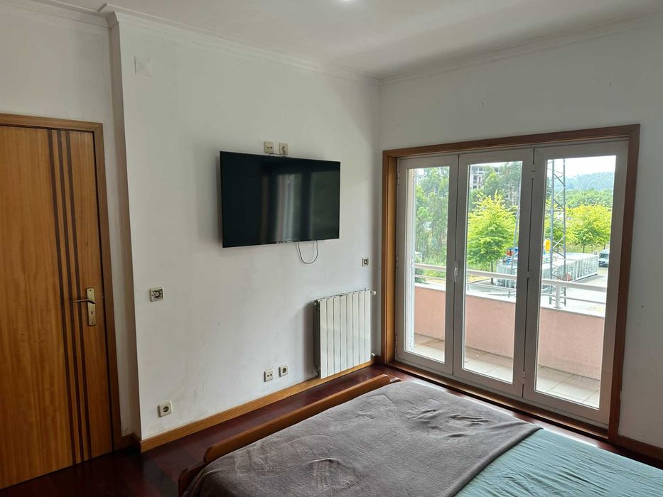 Quarto Mobilado com Varanda em Avintes – Vila Nova de Gaia